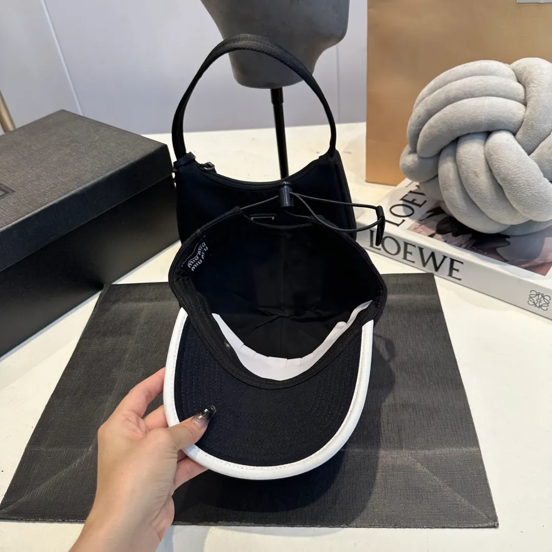 P70 miumiu new autumn and winter wool baseball cap, head circumference 57cm
