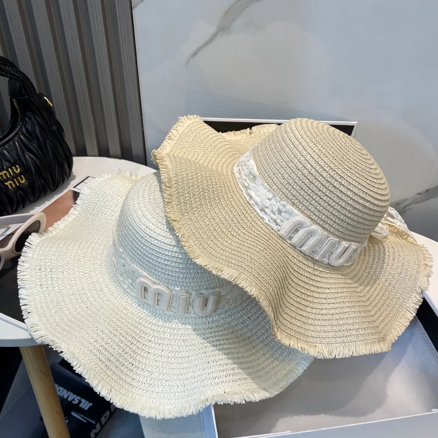P60 miumiu 2025 new straw hat, advanced customization, lady style, attention to detail, sun protection and UV protection in summer, a must-have for travel, versatile and good-looking