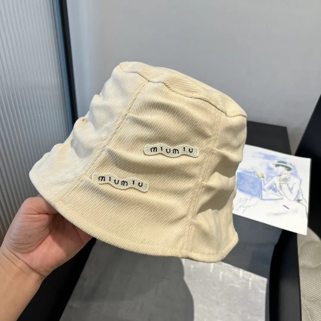 💰100¥ miumiu new bucket hat head circumference 57cm