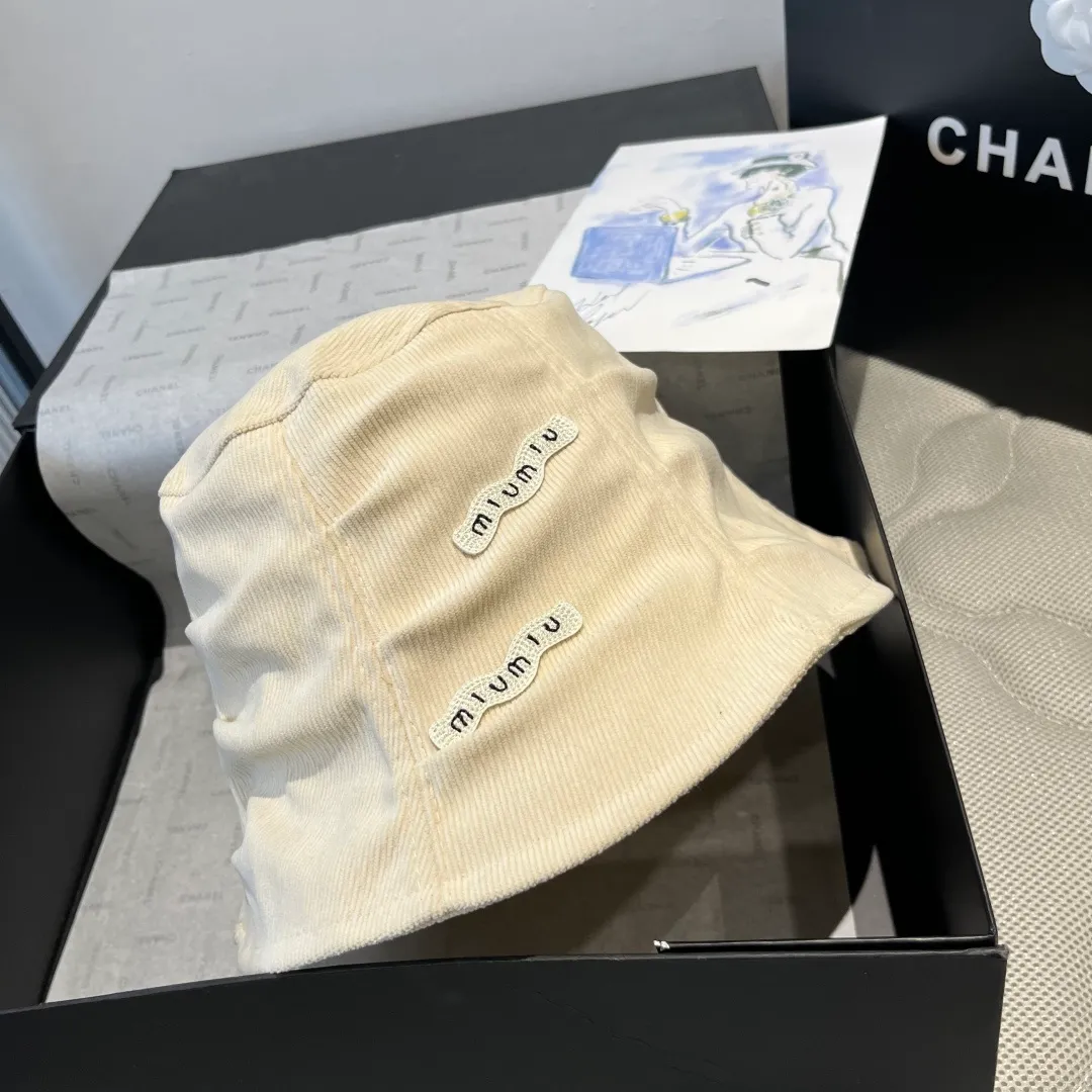 💰100¥ miumiu new bucket hat head circumference 57cm