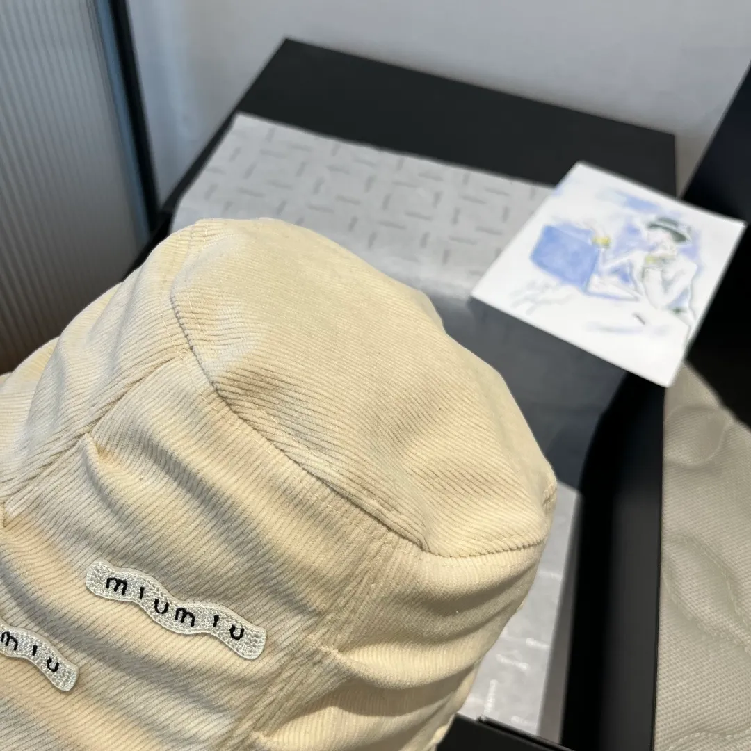 💰100¥ miumiu new bucket hat head circumference 57cm