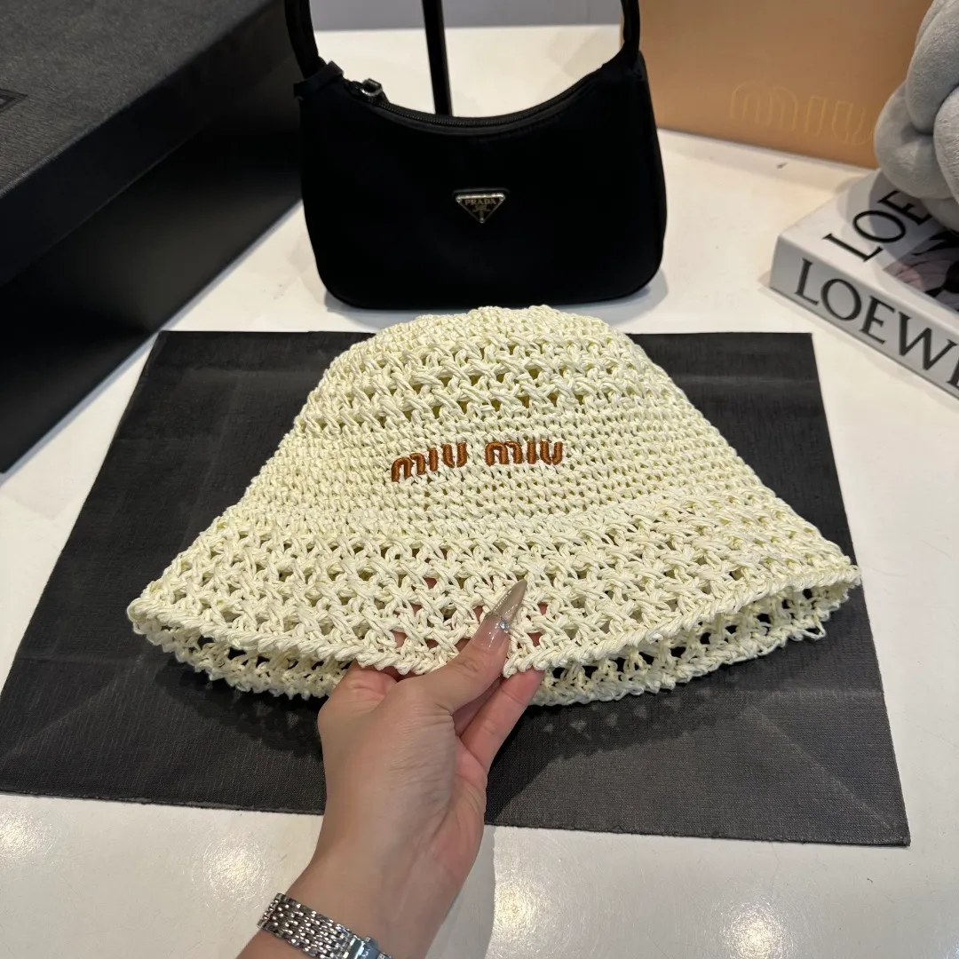 P60 miumiu embroidered handhook hat, ladylike round hat, high-end customization, head circumference 57cm