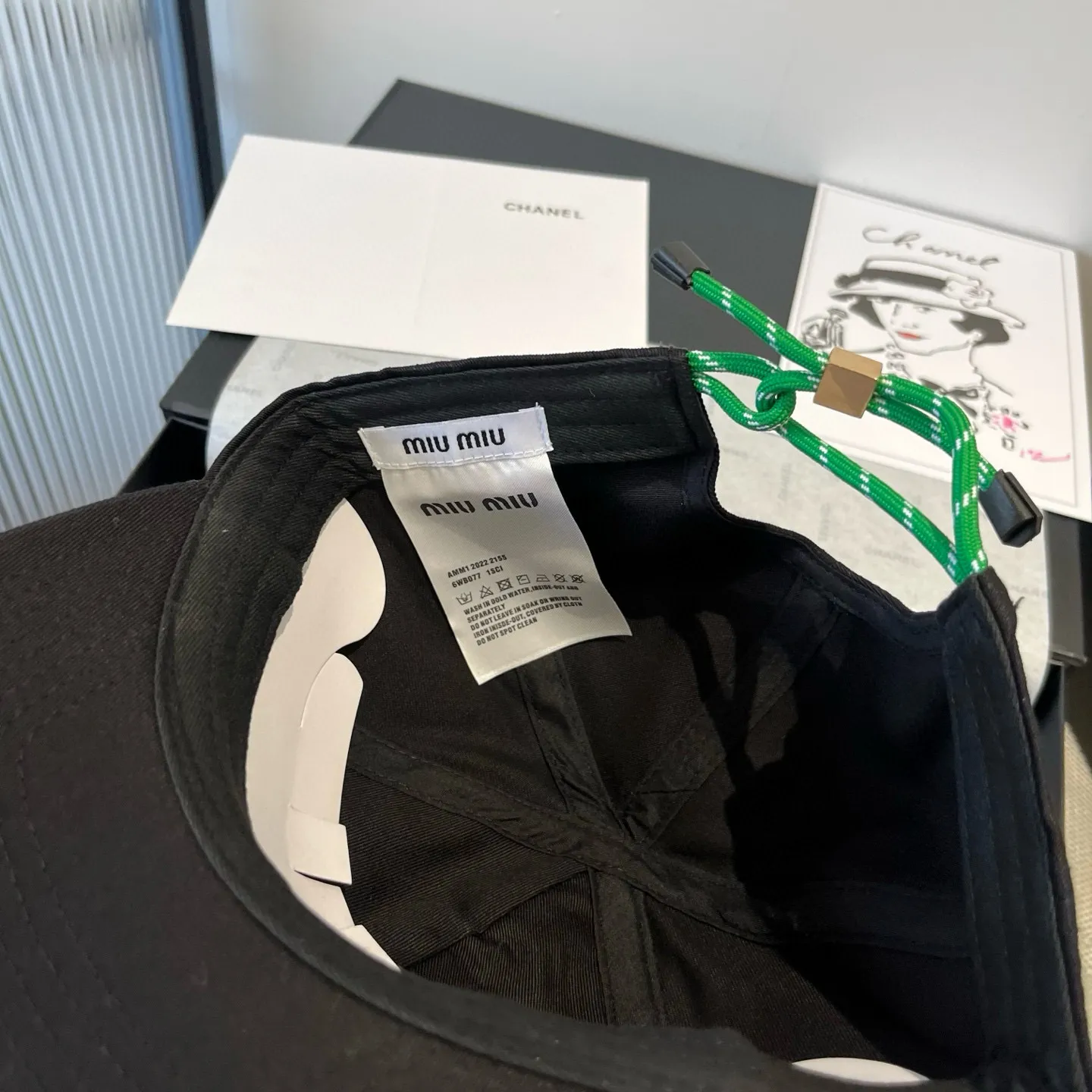 💰60¥ miumiu duck cap