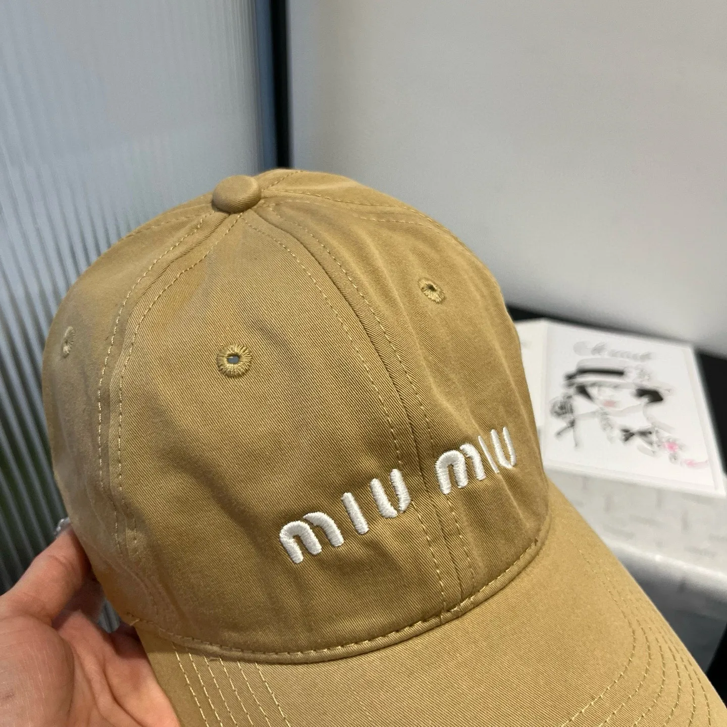 💰70¥ miumiu new baseball cap, high-grade fabric, head circumference 57cm