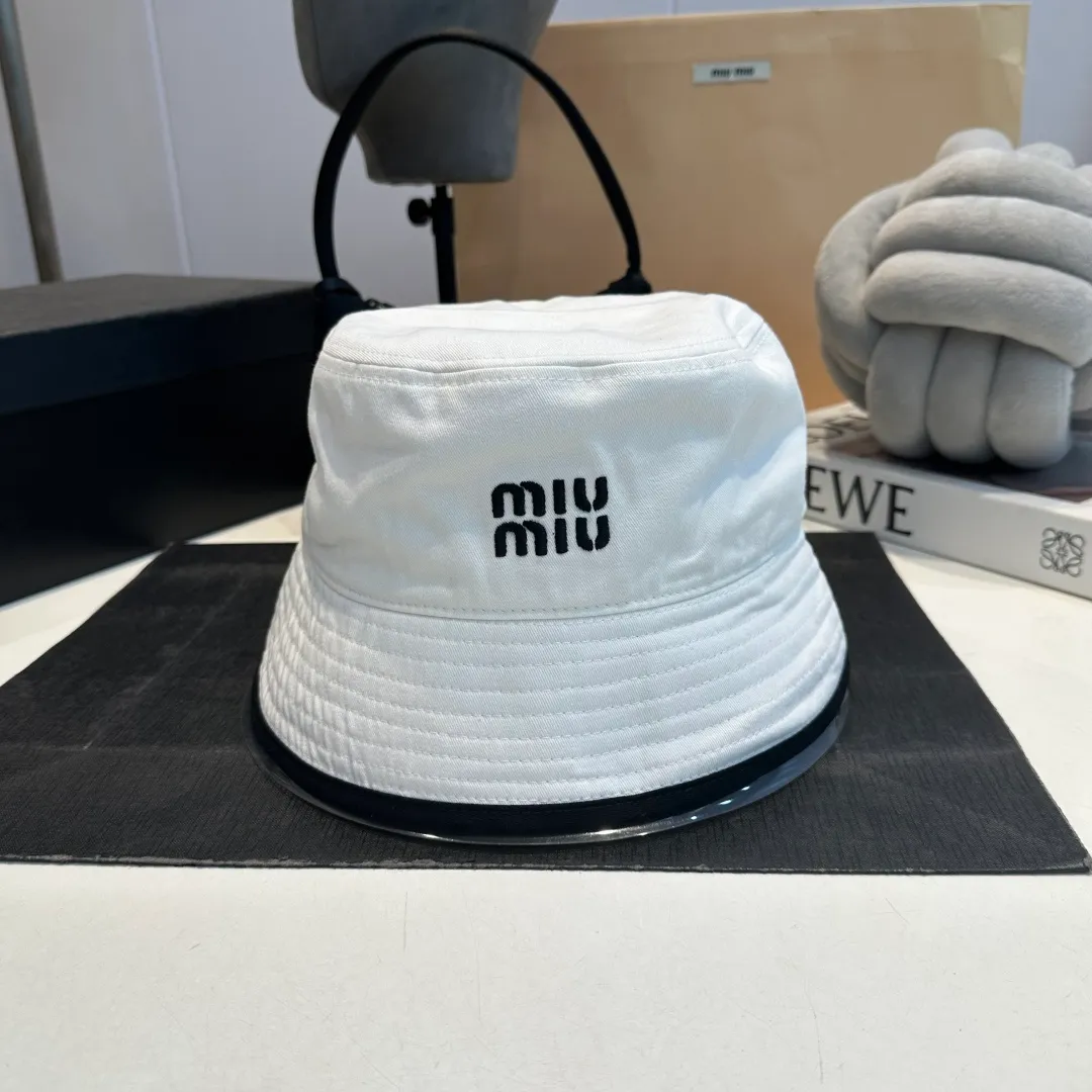 P90 miumiu 24ss new canvas bucket hat double-sided college style bucket hat, fresh and artistic