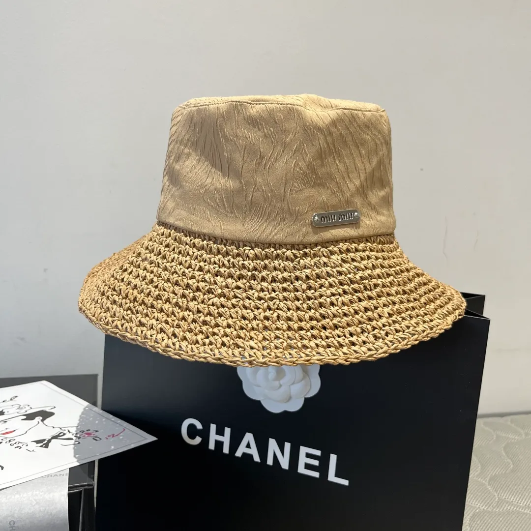 💰120¥ miumiu new fisherman hat, woven and spliced ​​gold fabric, head circumference 57cm