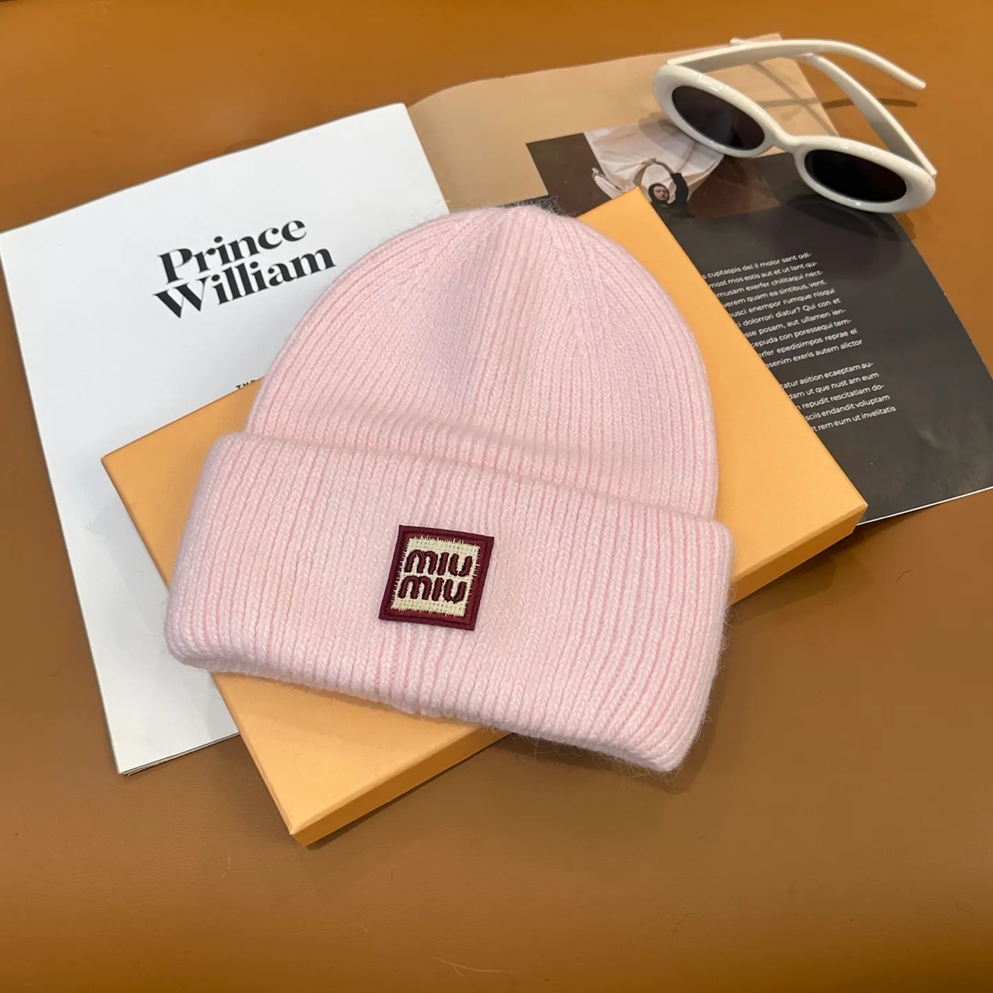 P50 miumiu Miu Miu counter's popular embroidered logo knitted hat! Xiaohongshu’s new product is released, it’s so 🉑️, high-elastic fabric, classic color