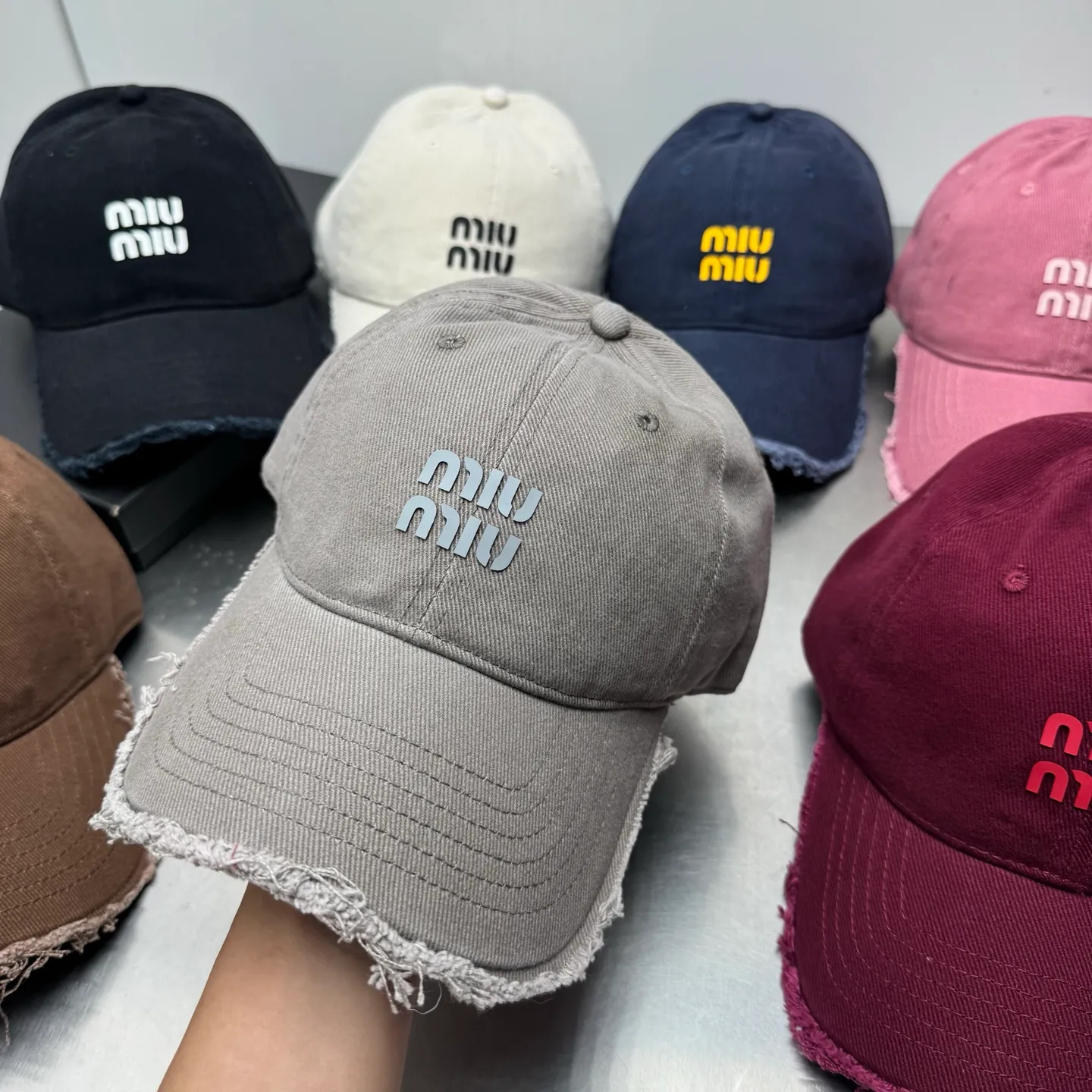 Early autumn thickened brushed miumiu fur-edged baseball cap