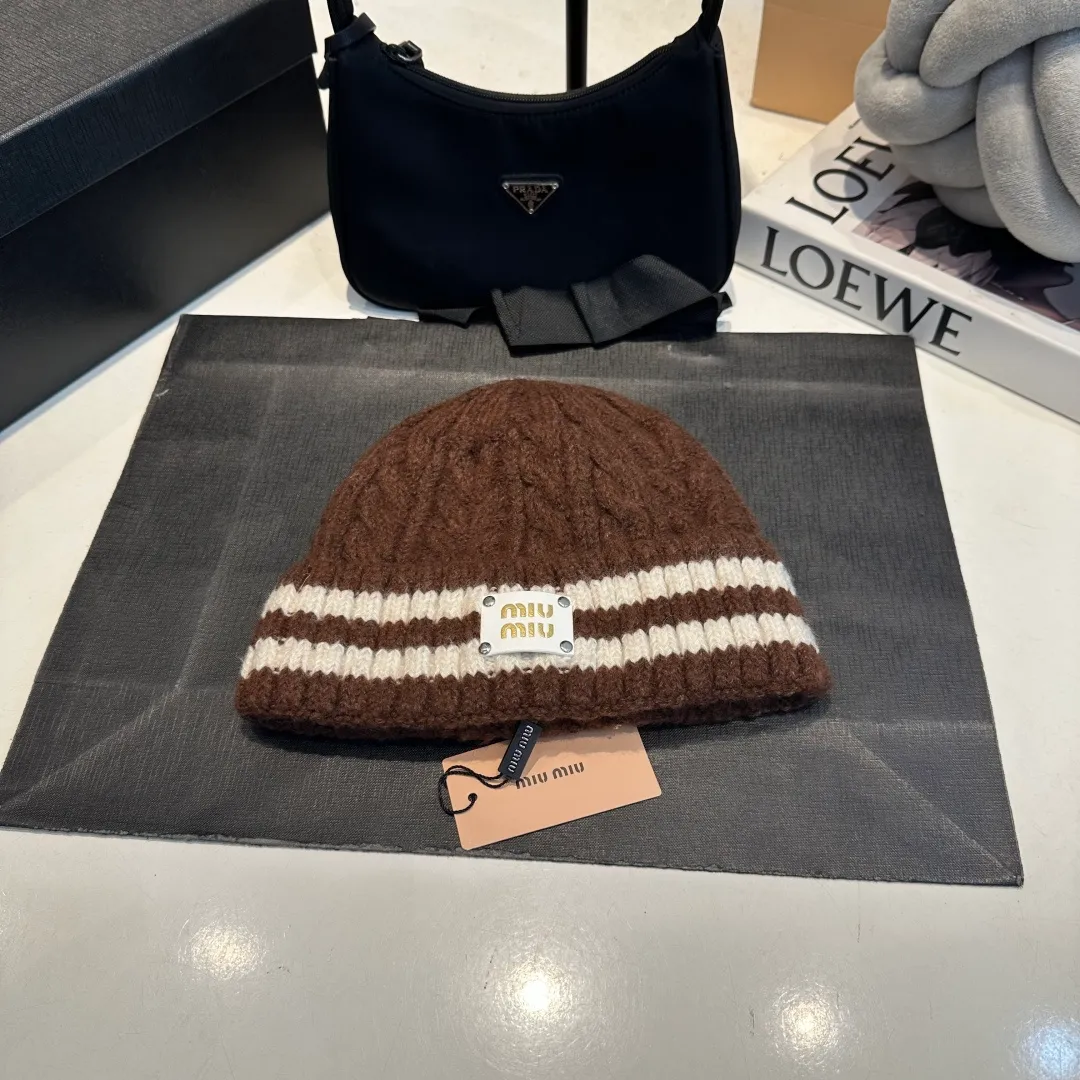 P60 miumiu new autumn and winter woolen hat