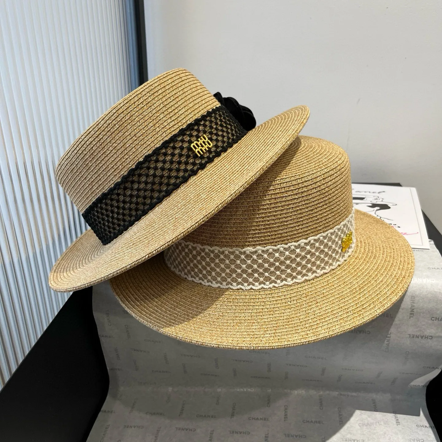 💰160¥ miumiu new sun hat, flat top hat, made of fine straw, head circumference 57cm