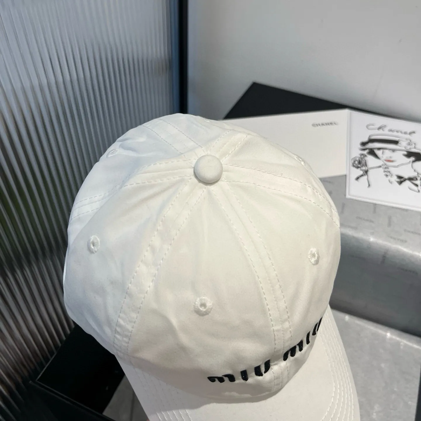 💰70¥ miumiu new baseball cap, high-grade fabric, head circumference 57cm