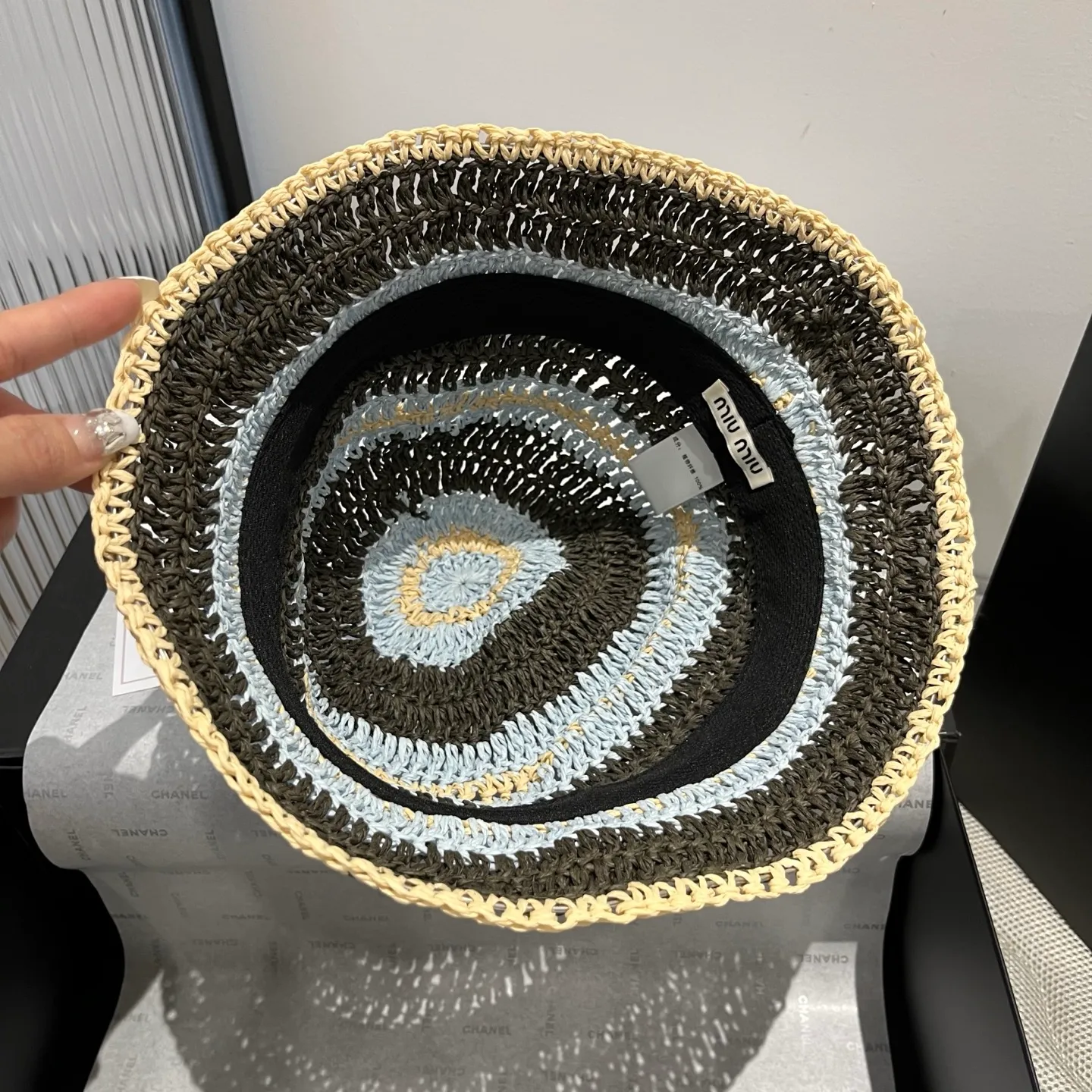 💰110¥ 🖤Miumiu papyrus crochet straw hat 🆕Color-blocking stripes Foldable sun protection and versatile 👌 Head circumference 55～58cm 👒Khaki blue