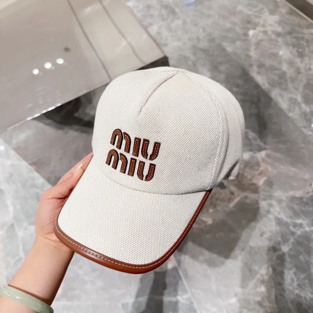 💰60 miumiu counter canvas baseball cap, one-to-one mold customization, head circumference 57cm, unisex