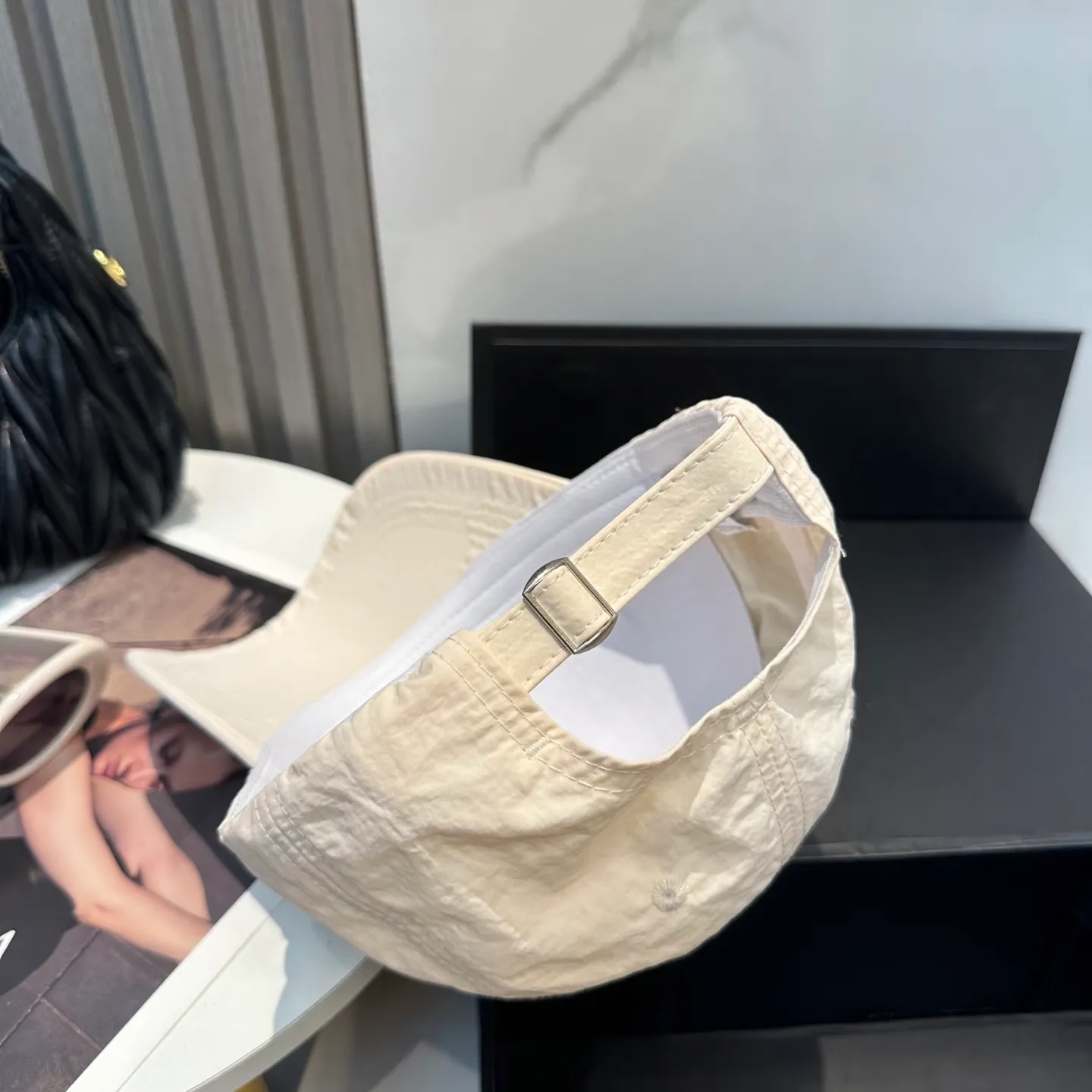 P60 miumiu new quick-drying simple baseball cap 🧢Light, breathable, trendy and versatile, Xiaohongshu grows grass, poison Get your boyfriend and cool together