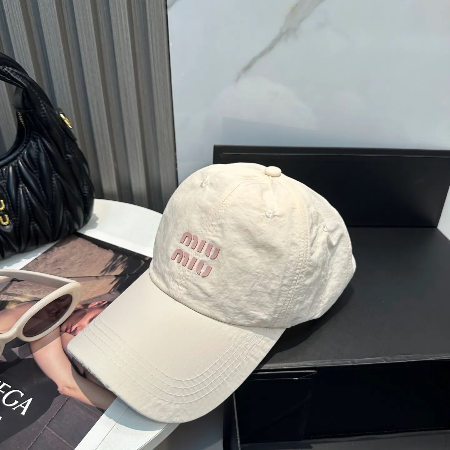 P60 miumiu new quick-drying simple baseball cap 🧢Light, breathable, trendy and versatile, Xiaohongshu grows grass, poison Get your boyfriend and cool together