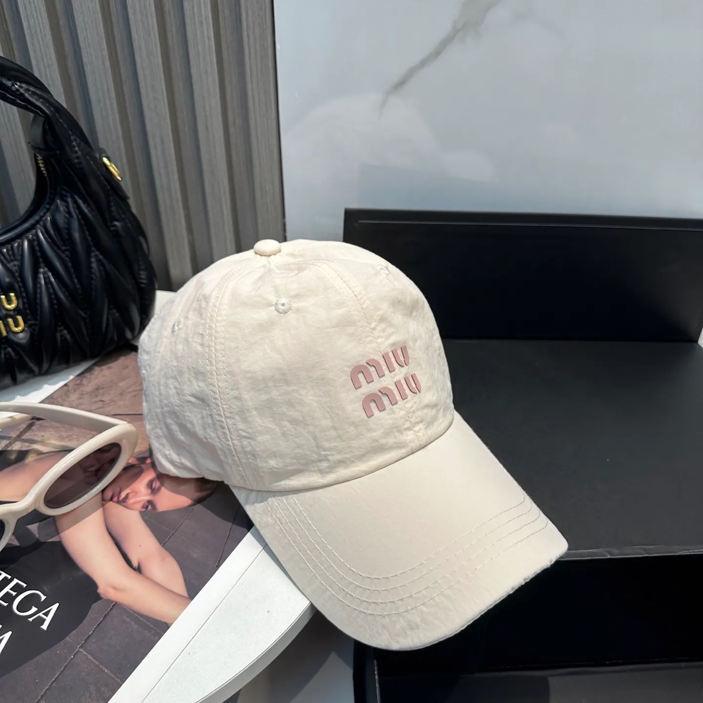 P60 miumiu new quick-drying simple baseball cap 🧢Light, breathable, trendy and versatile, Xiaohongshu grows grass, poison Get your boyfriend and cool together