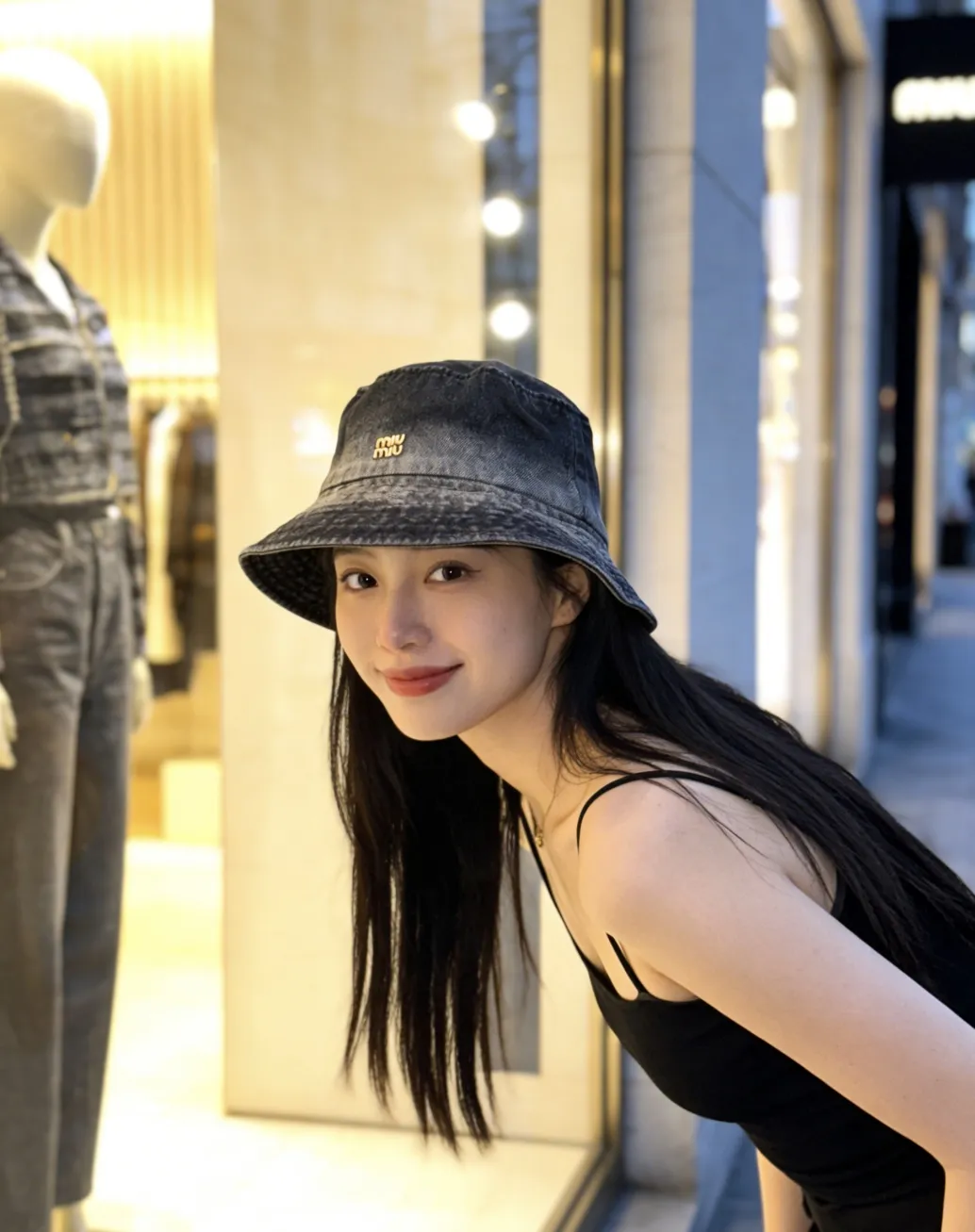 Miumiu spring and summer denim gradient bucket hat