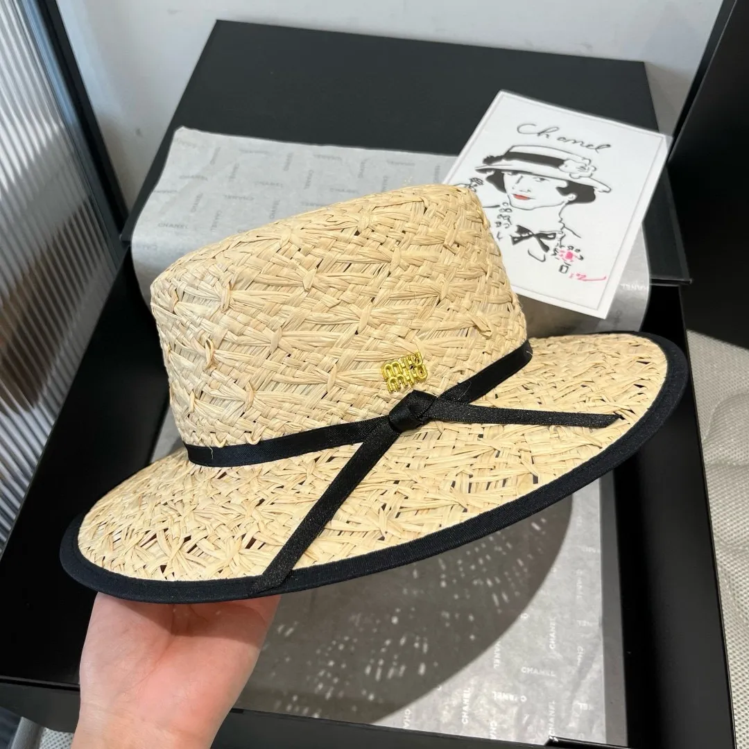 💰150¥ miumiu new flat top hat, natural straw hat, head circumference 57cm