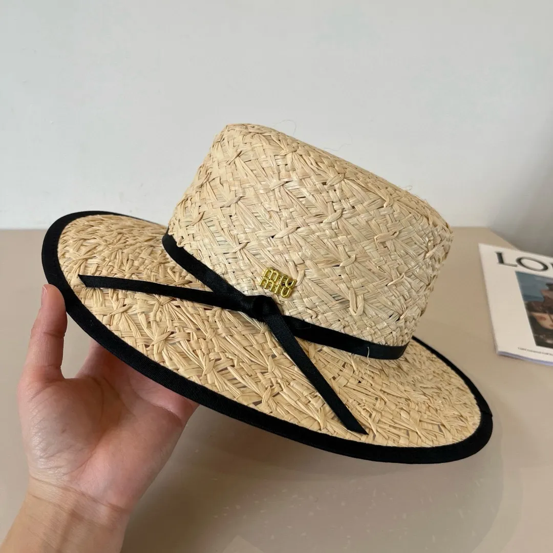 💰150¥ miumiu new flat top hat, natural straw hat, head circumference 57cm