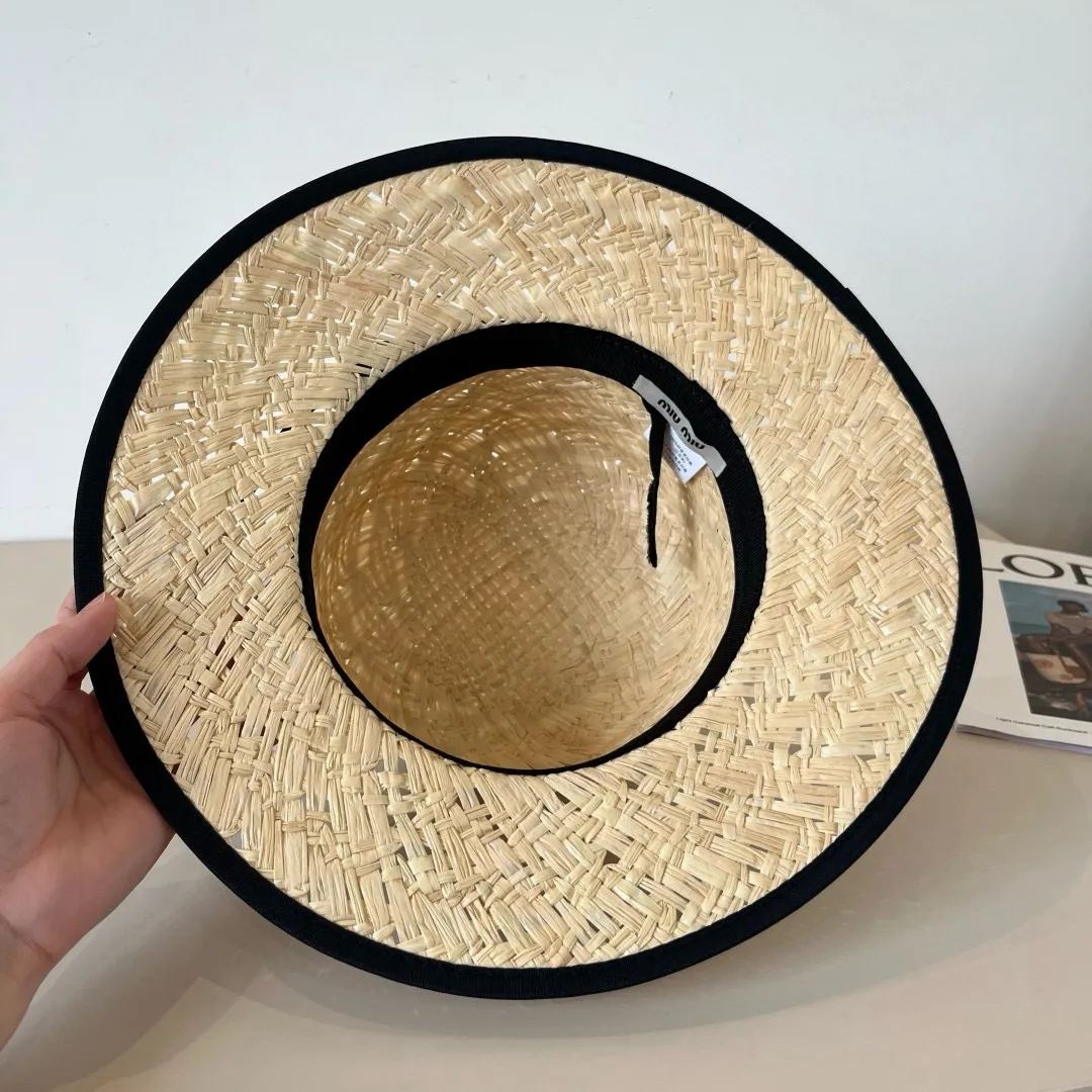 💰150¥ miumiu new flat top hat, natural straw hat, head circumference 57cm