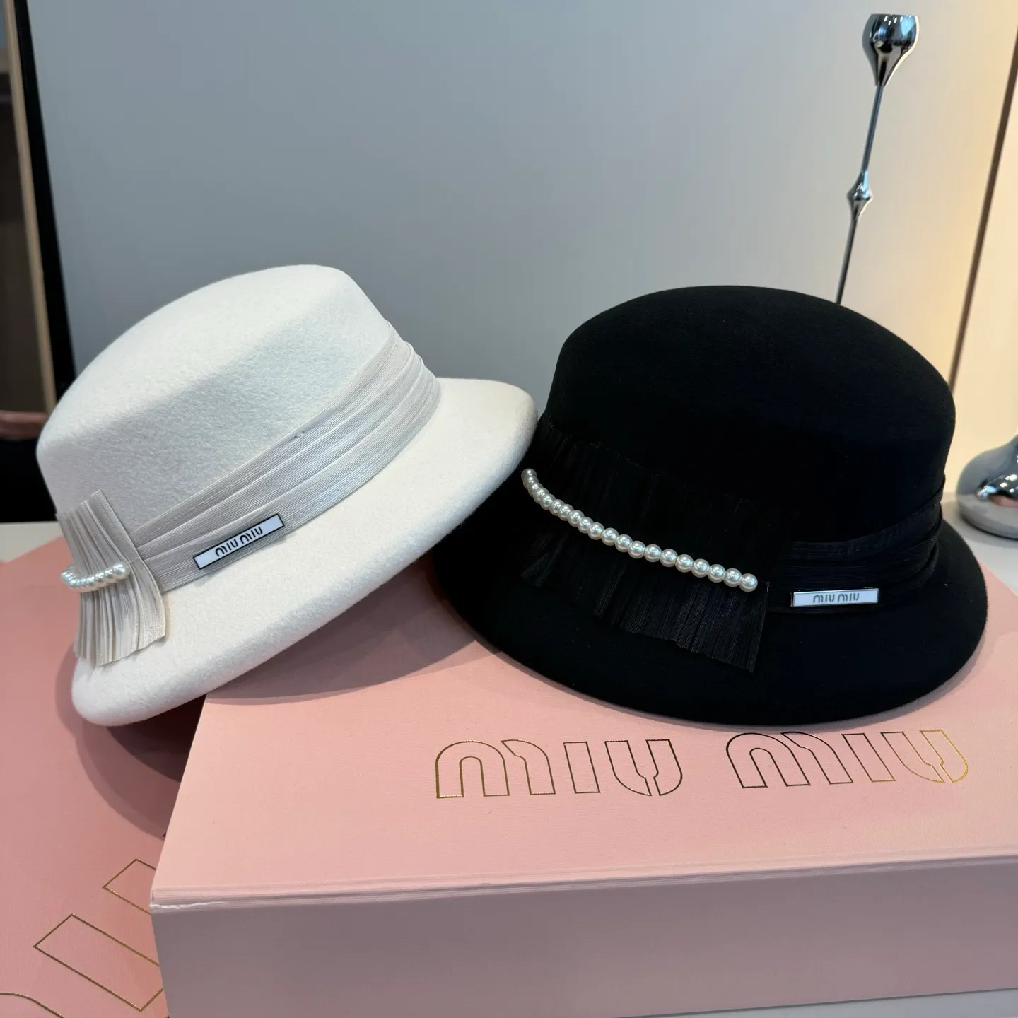 💰210¥ White miumiu autumn and winter new wool basin hat, 100% wool fabric%, head circumference 57cm