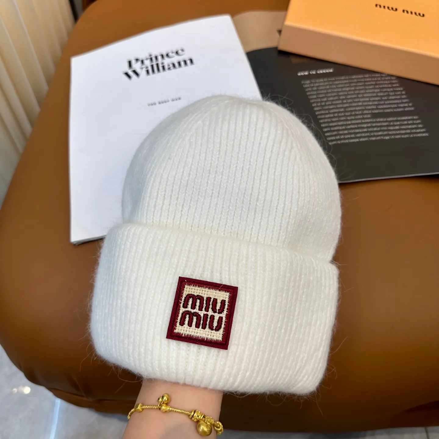 P50 miumiu Miu Miu counter's popular embroidered logo knitted hat! Xiaohongshu’s new product is released, it’s so 🉑️, high-elastic fabric, classic color
