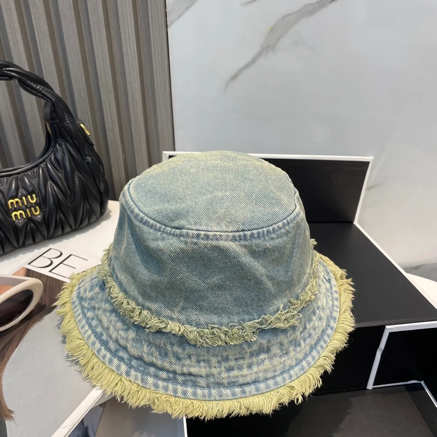 P66 💛 Comes with dust bag miumiu 2025 new washed soft denim men’s and women’s fisherman hat 🌈 Simple folding sunshade ~ a very textured one