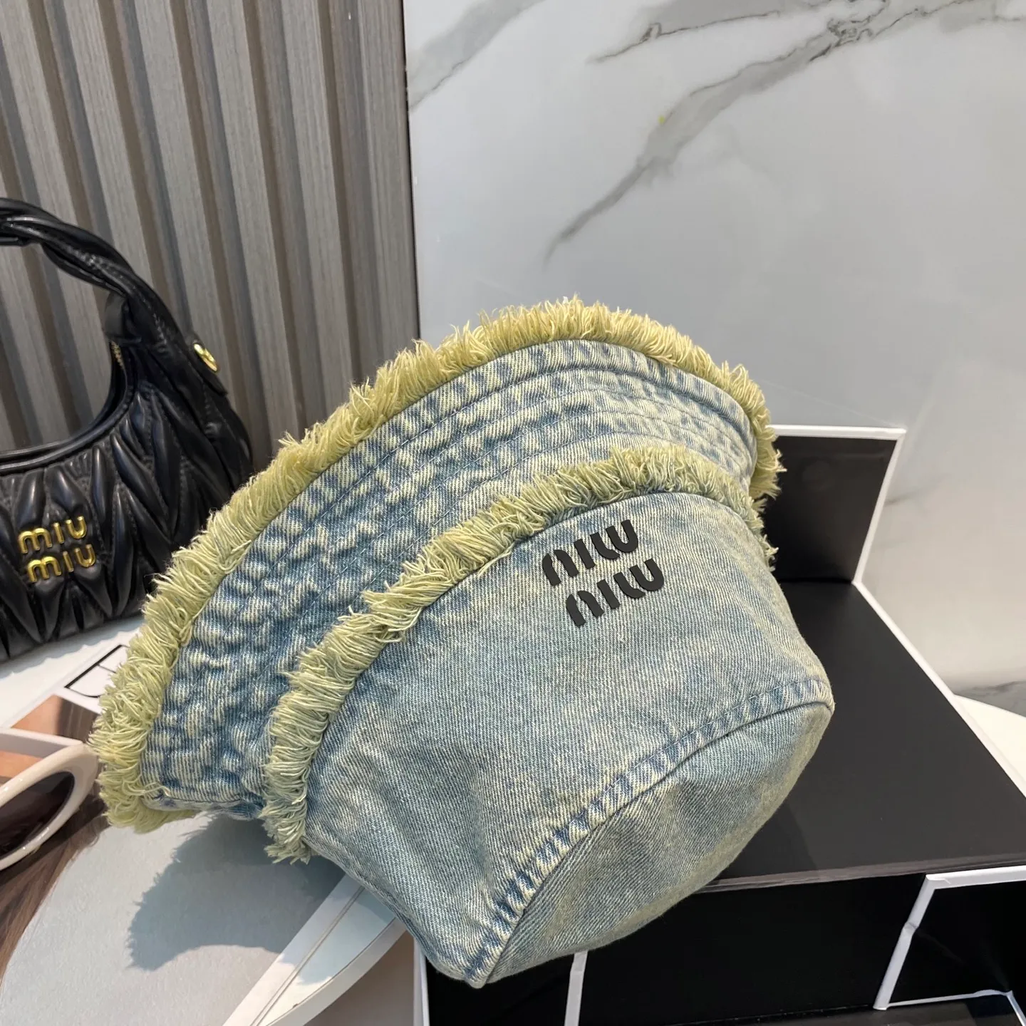 P66 💛 Comes with dust bag miumiu 2025 new washed soft denim men’s and women’s fisherman hat 🌈 Simple folding sunshade ~ a very textured one