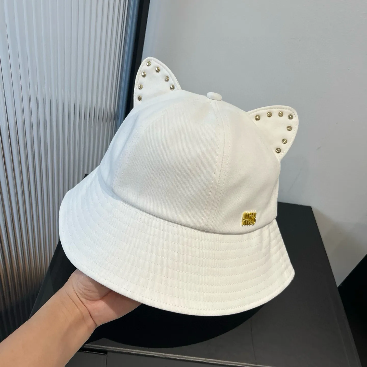 💰120¥ Miumiu miumiu spring and summer style cat ears and ding fisherman hat, pure cotton fabric, high-grade workmanship, head circumference 57cm