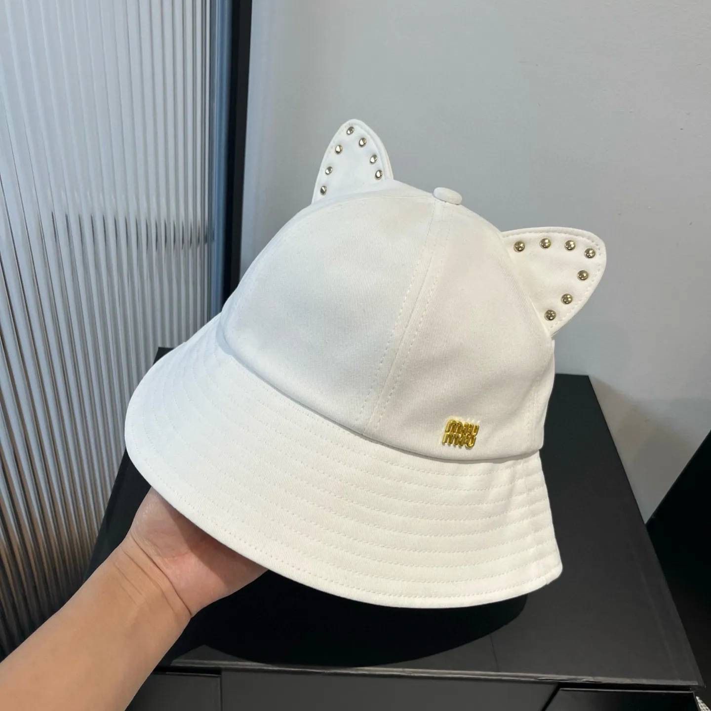 💰120¥ Miumiu miumiu spring and summer style cat ears and ding fisherman hat, pure cotton fabric, high-grade workmanship, head circumference 57cm