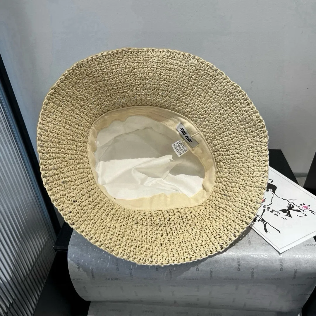 💰120¥ miumiu new fisherman hat, woven and spliced ​​gold fabric, head circumference 57cm