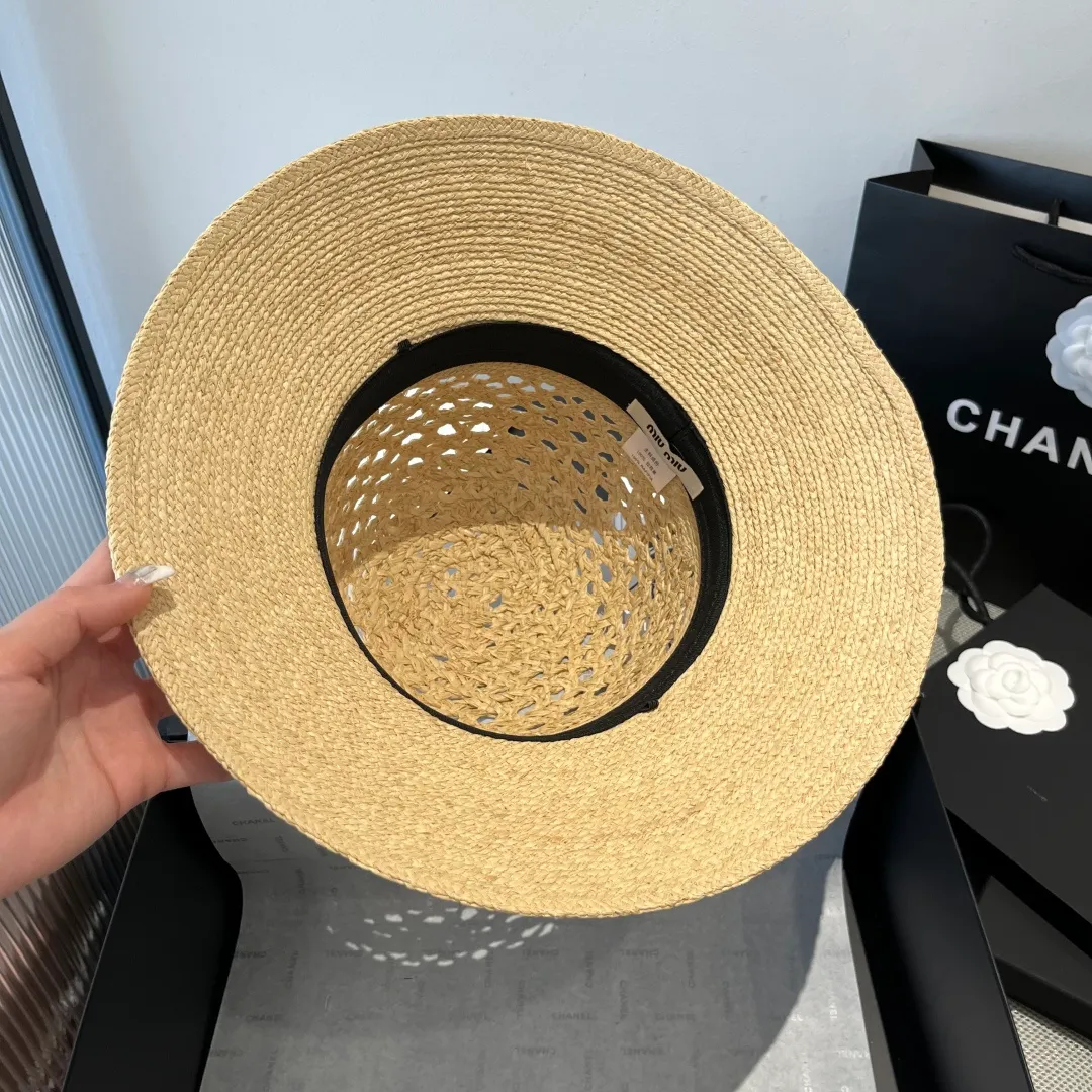 💰220 miumiu new raffia hat, head circumference 57cm