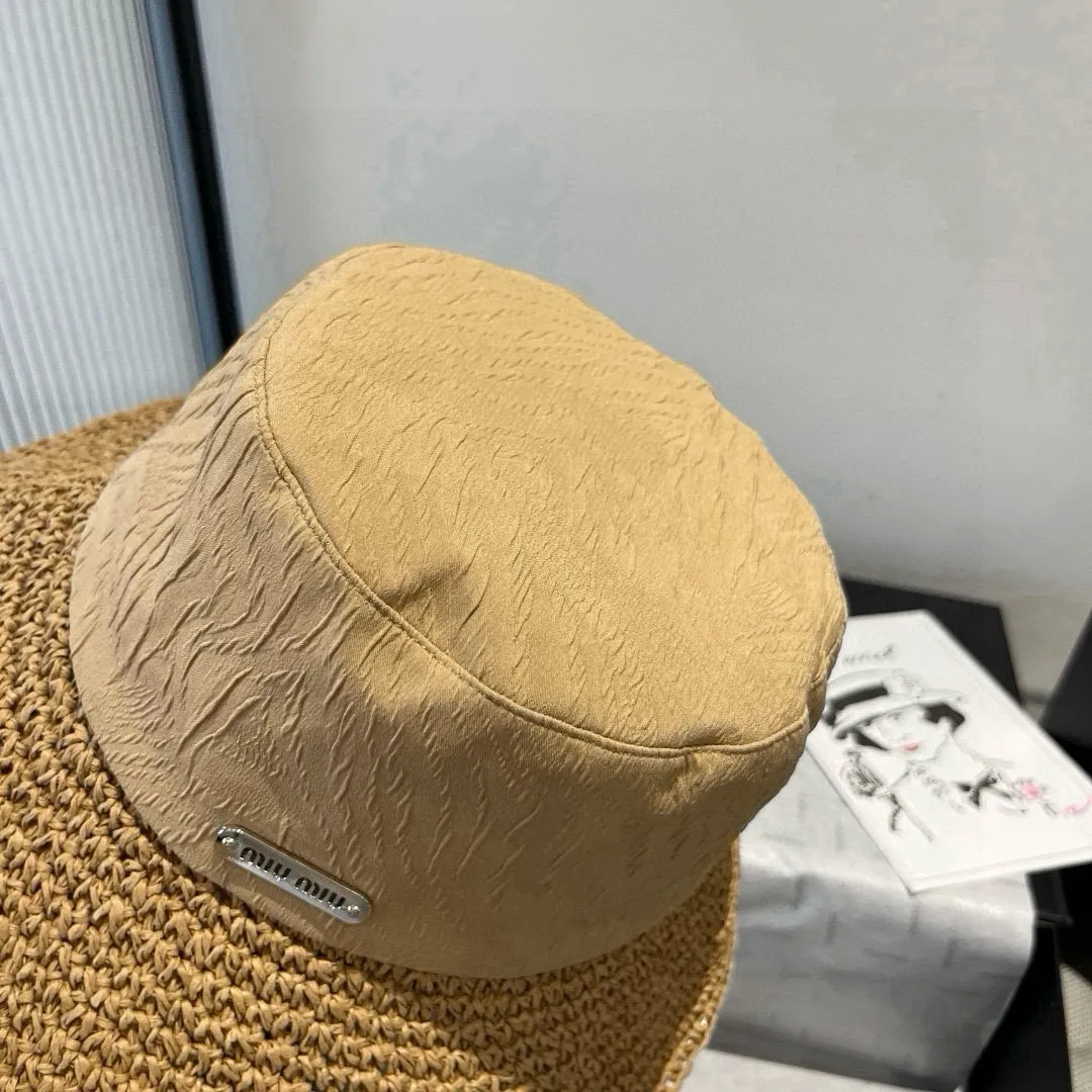 💰130¥ miumiu new fisherman hat, woven and spliced ​​gold fabric, head circumference 57cm