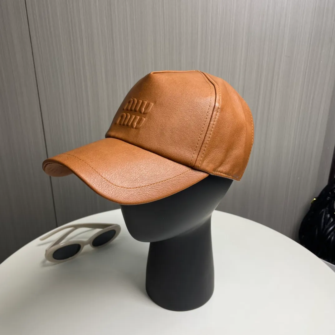 P66 comes with a cloth bag, miumiu new autumn and winter new original baseball cap, full of retro charm, 1:1 mold customization, excellent quality, basic head circumference 56, adjustable.