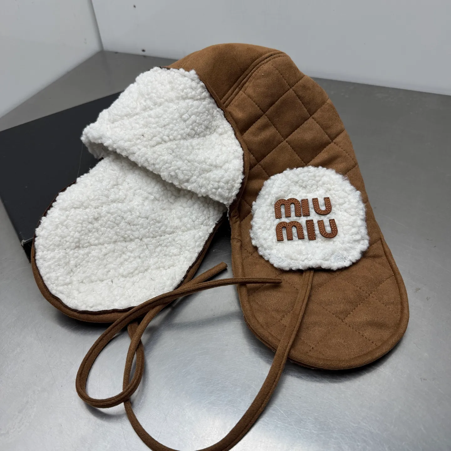 miumiu Lei Feng hat