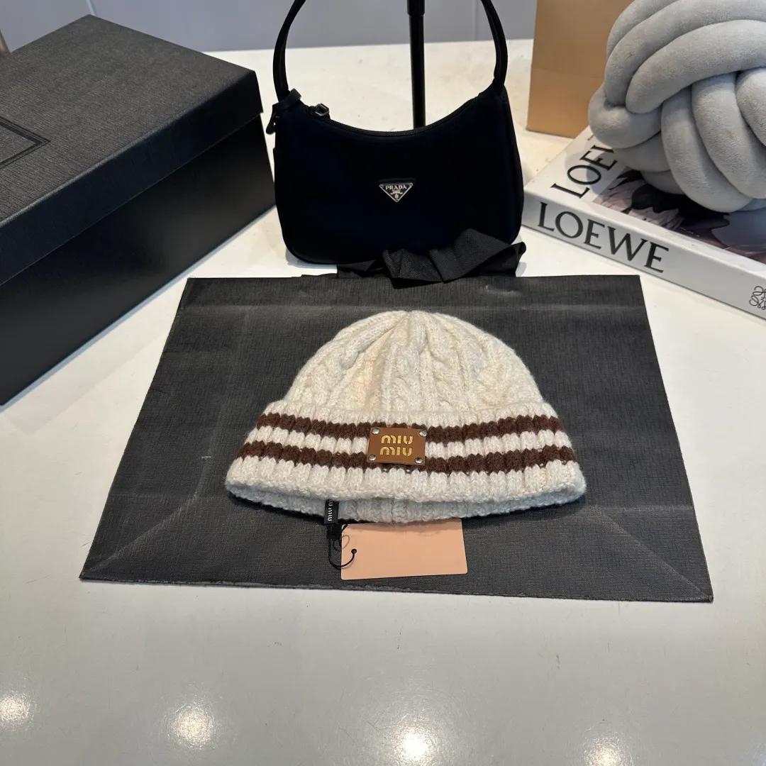 P60 miumiu new autumn and winter woolen hat