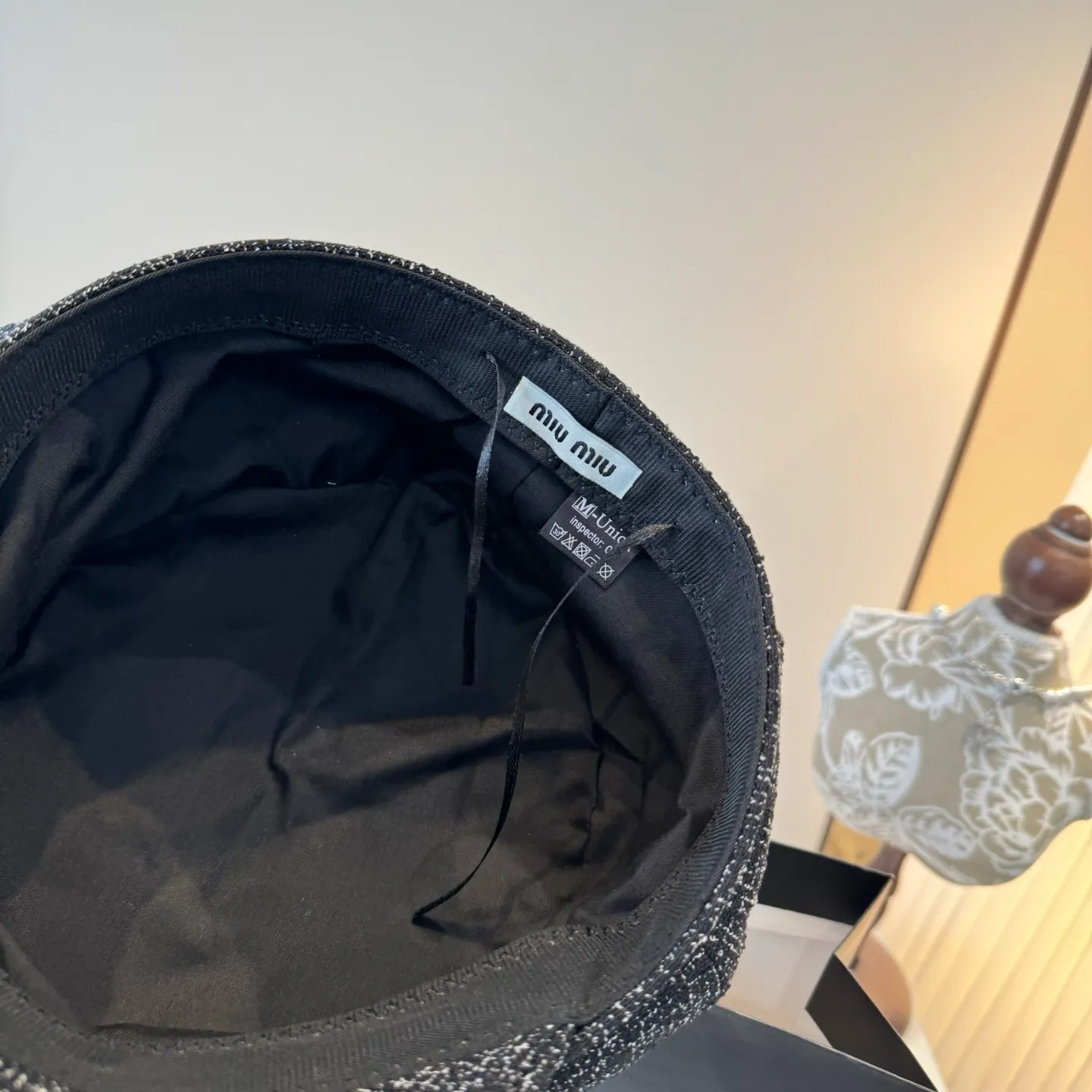 💰100¥ miumiu new duck bill painter's hat, high-end customization, head circumference 57cm
