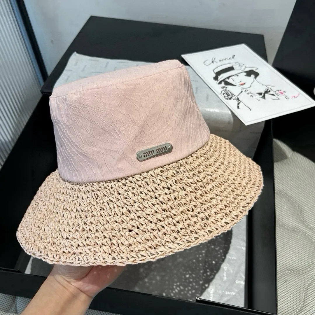 💰120¥ miumiu new fisherman hat, woven and spliced ​​gold fabric, head circumference 57cm