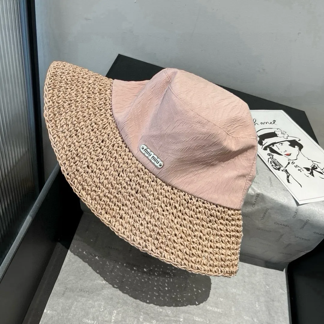 💰120¥ miumiu new fisherman hat, woven and spliced ​​gold fabric, head circumference 57cm