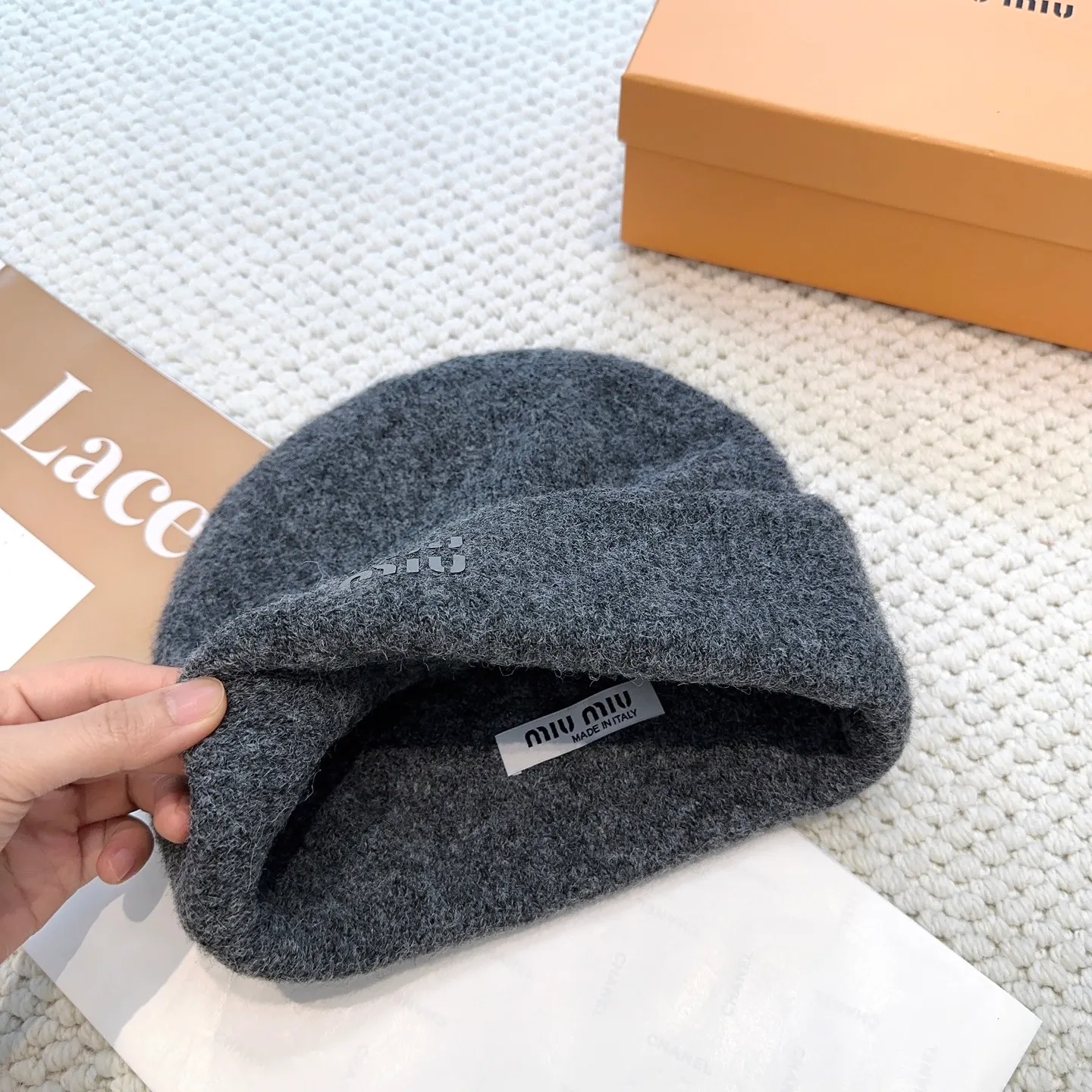 P60 miumiu new knitted hat! High-elastic fabric, classic colors, same style for men and women. Miu’s popular knitted hat! Xiaohongshu’s new product is released, it’s so 🉑️, high-elastic fabric, classic color