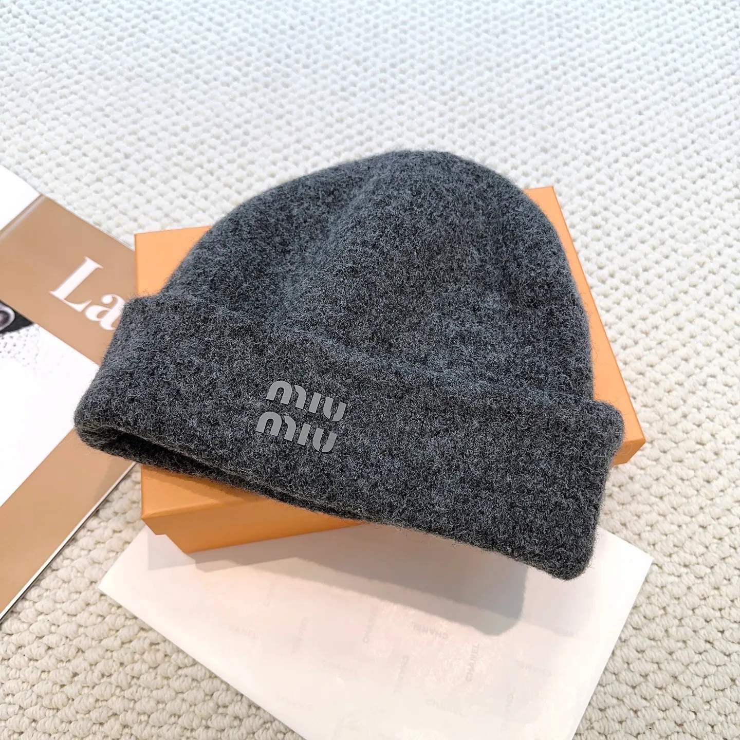 P60 miumiu new knitted hat! High-elastic fabric, classic colors, same style for men and women. Miu’s popular knitted hat! Xiaohongshu’s new product is released, it’s so 🉑️, high-elastic fabric, classic color
