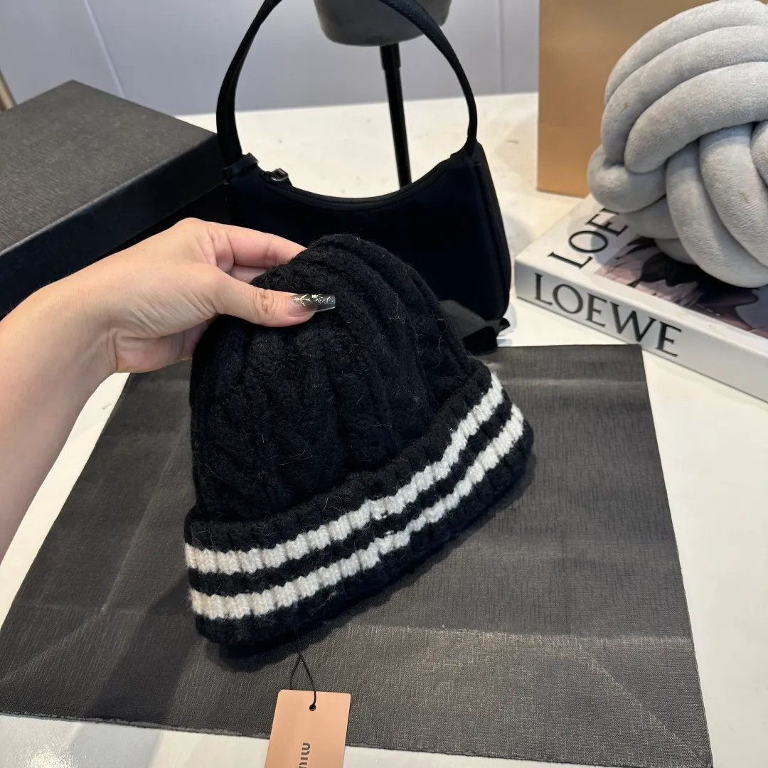 P60 miumiu new autumn and winter woolen hat