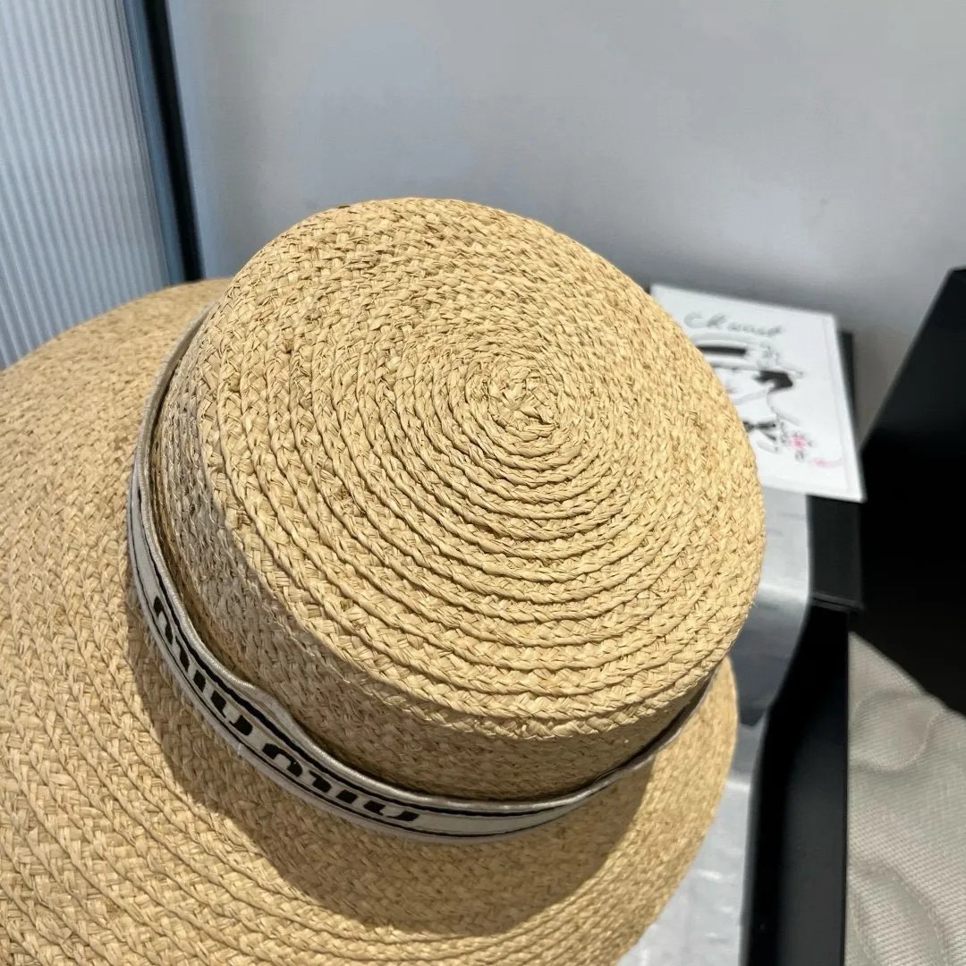 💰220¥ miumiu straw hat, purely hand-crocheted, in short supply, sold one by one, head circumference 57cm