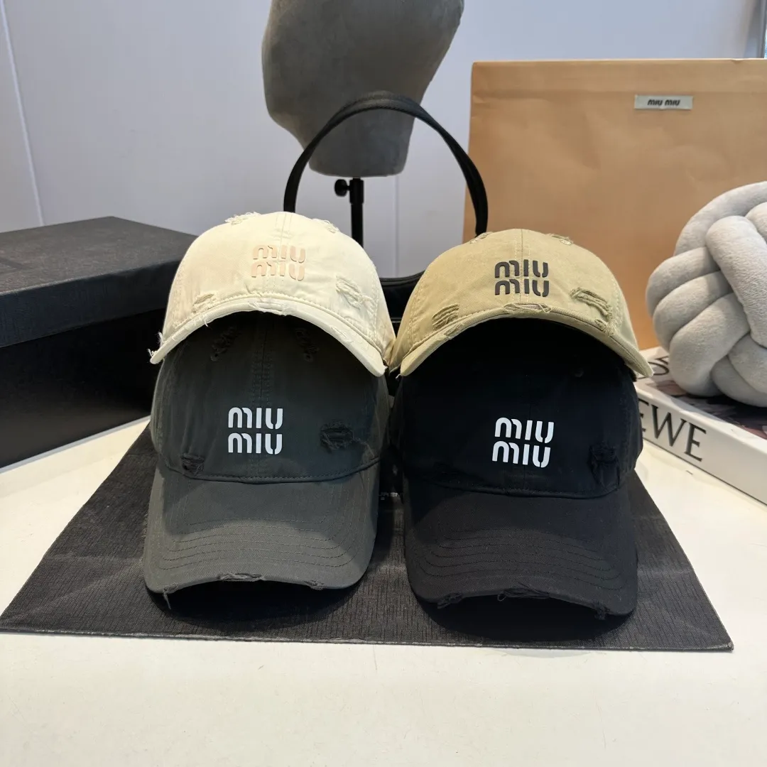 P60 miumiu new ripped baseball cap, high-grade fabric, head circumference 57cm