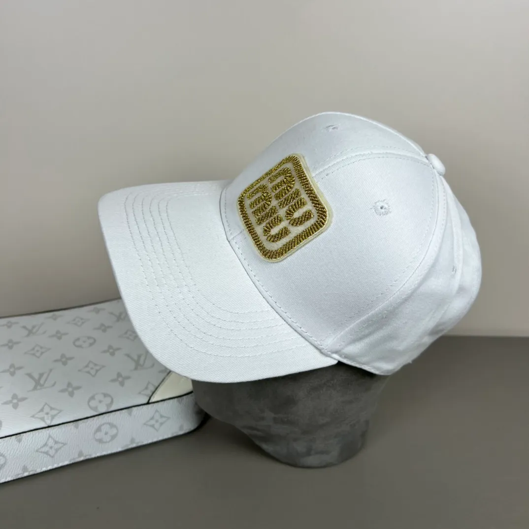 46💰Miumiu (recommended by Xiaohongshu’s popular model) original spring and summer new baseball cap, authentic mold-making and customization, the original workmanship is meticulous and the quality is superb!