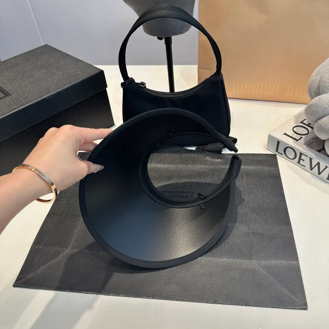 P56 MIUMIU Light luxury celebrity style empty top hat, little fairy headband with empty top! Breathable and not stuffy…a must-have for summer