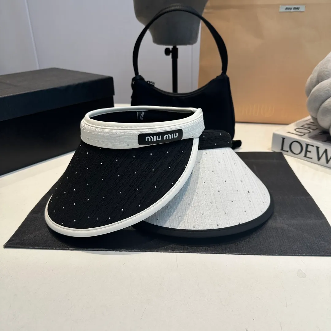 P56 MIUMIU Light luxury celebrity style empty top hat, little fairy headband with empty top! Breathable and not stuffy…a must-have for summer