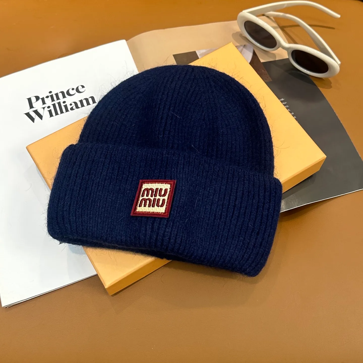 P50 miumiu Miu Miu counter's popular embroidered logo knitted hat! Xiaohongshu’s new product is released, it’s so 🉑️, high-elastic fabric, classic color