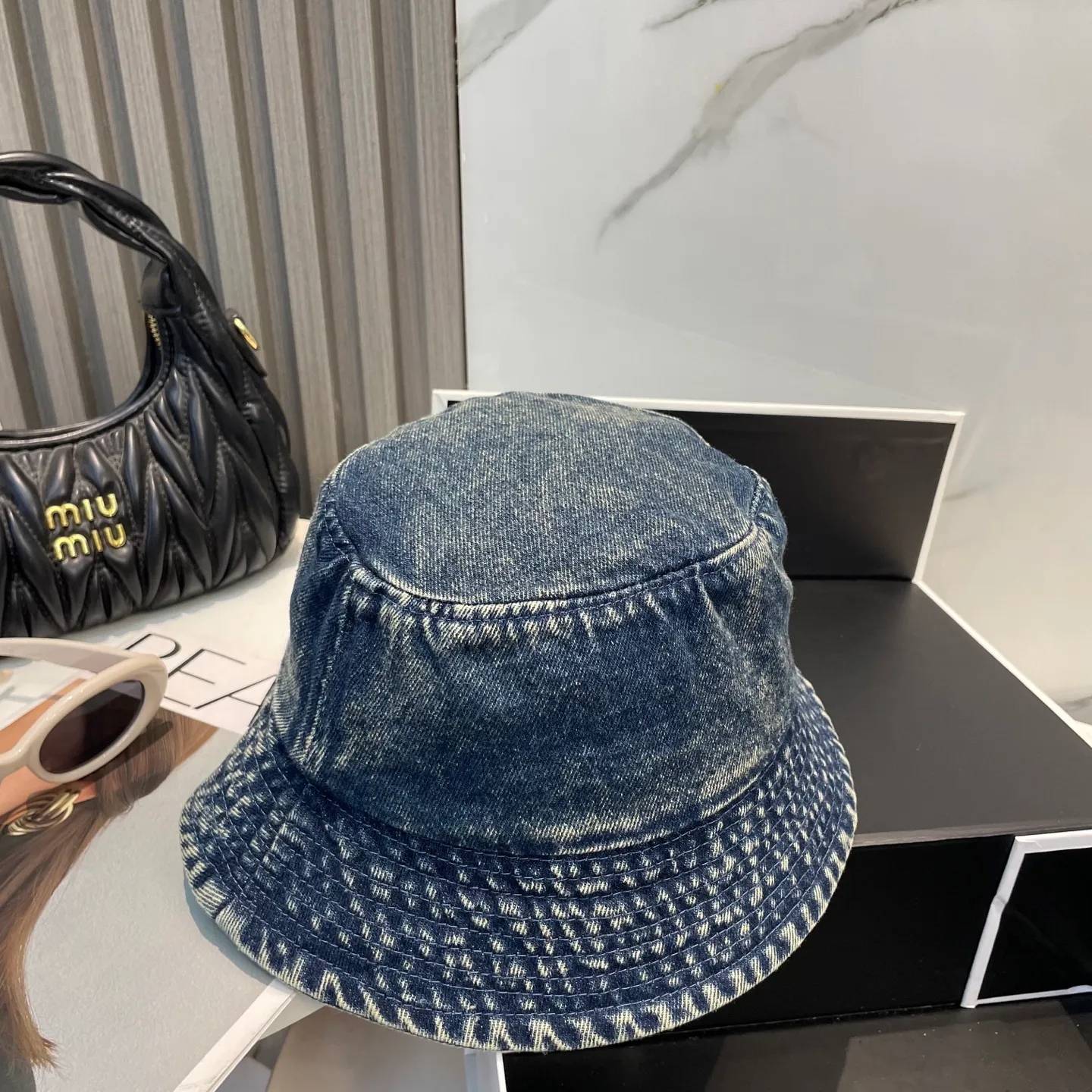 P66 💛 Comes with dust bag miumiu 2025 new washed soft denim men’s and women’s fisherman hat 🌈 Simple folding sunshade ~ a very textured one
