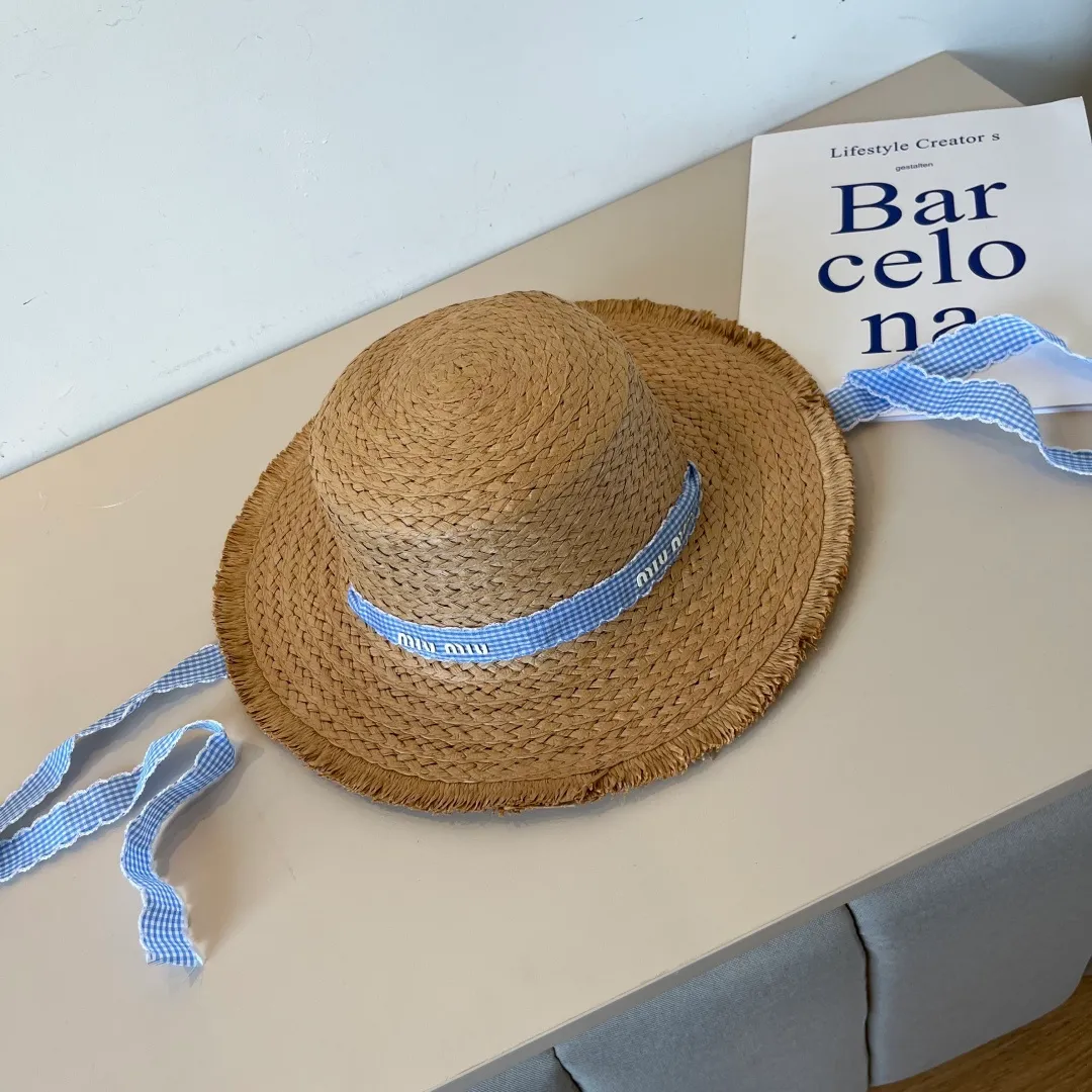 💰140¥ miumiu straw hat, flat top hat, head circumference 57cm